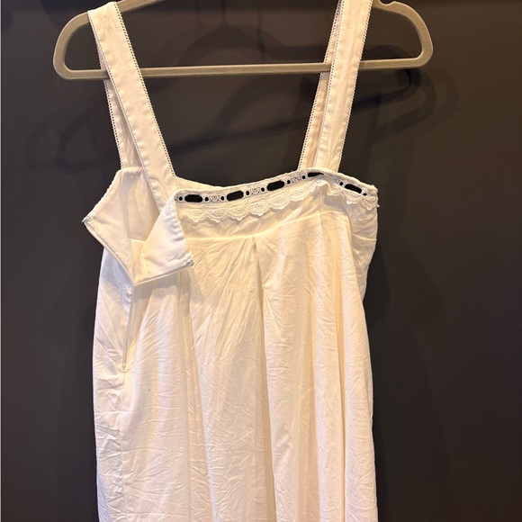 Reformation White Baby Doll Dress with Black Accent Size 0 - Picture 5 of 5